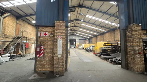 232 Epsom Avenue in North Riding has a2728 Available To Let For Sale (5)